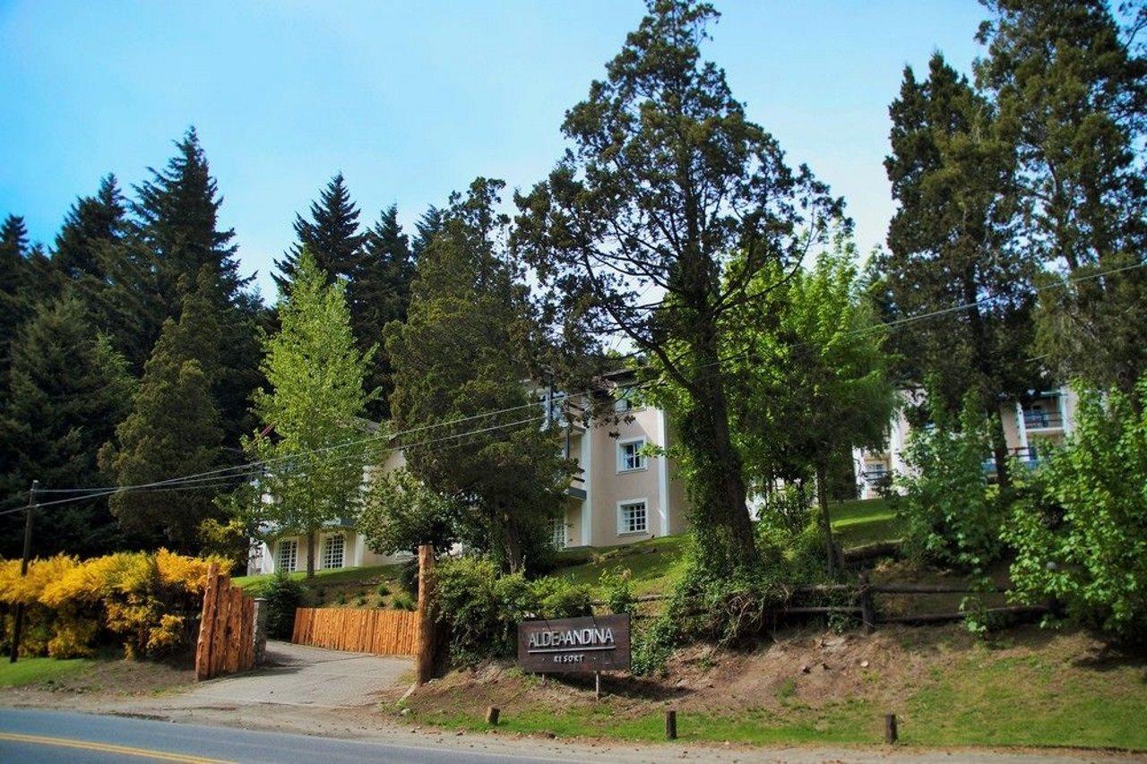 Residencia Pioneros Apartment San Carlos de Bariloche Exterior photo