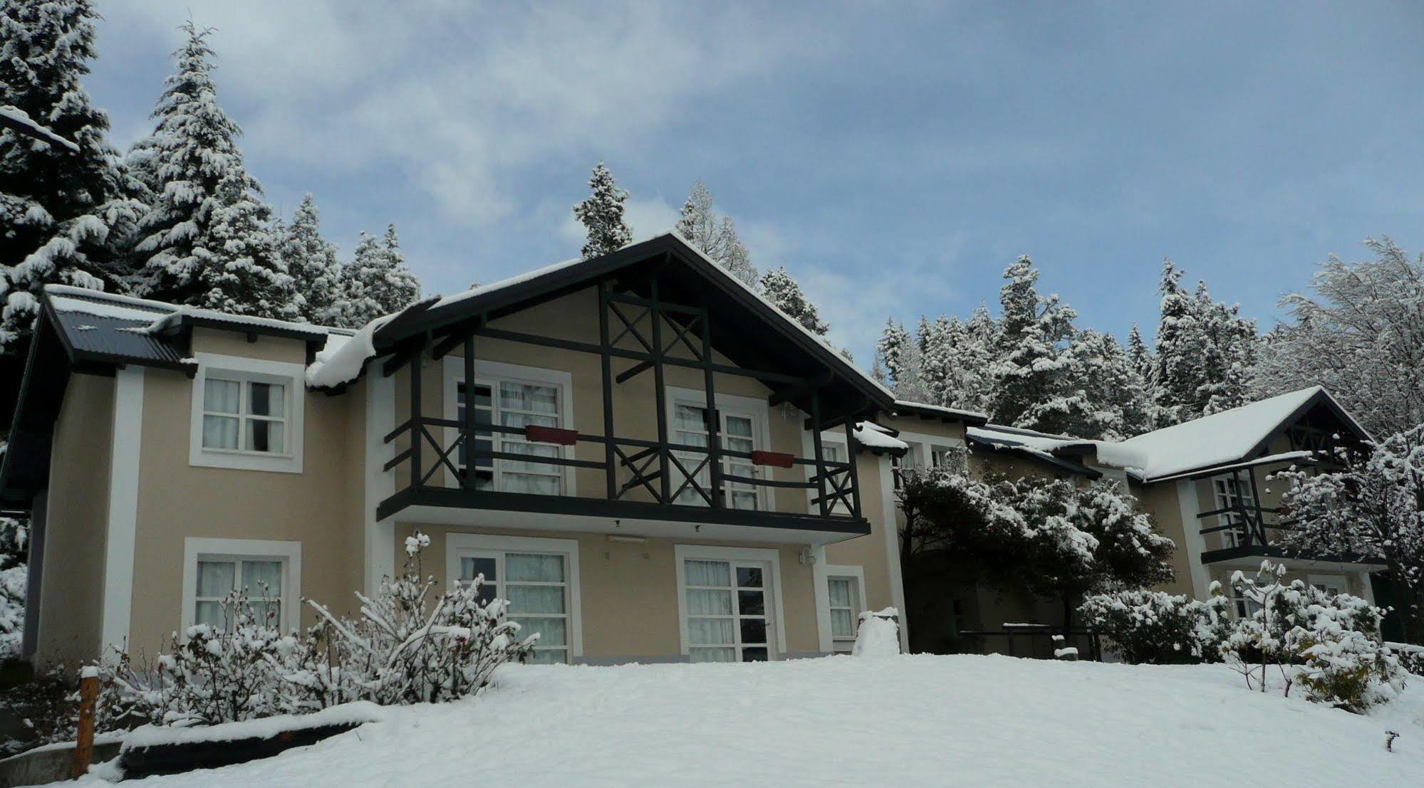 Residencia Pioneros Apartment San Carlos de Bariloche Exterior photo